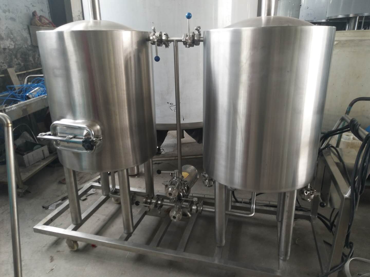 China manufacturer craft beer brewing equipment of SUS304 to Belgium 2020 W1