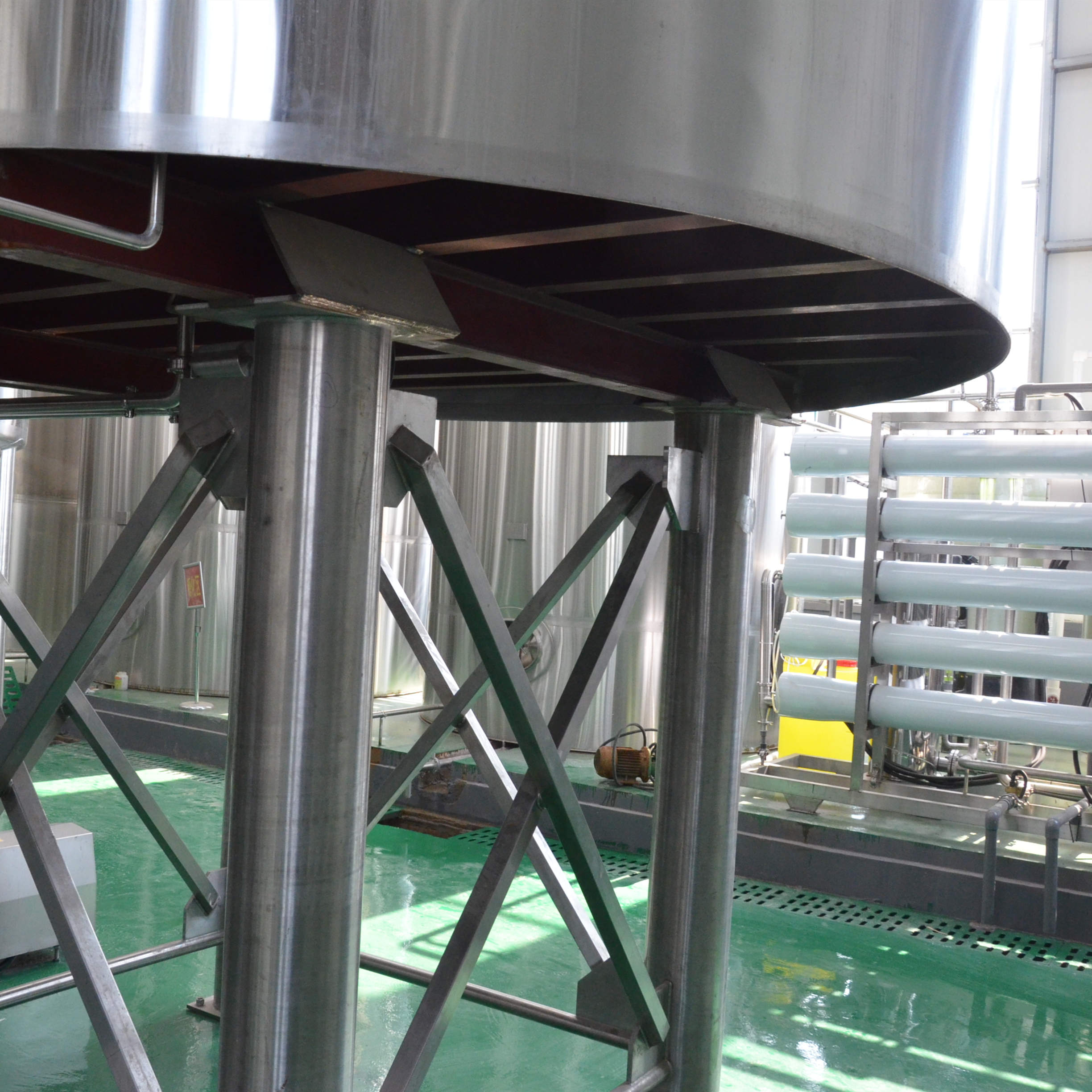 Stainless steel big size commercial industrial beer making equipment from Chinese factory hot sell in Australia Z13