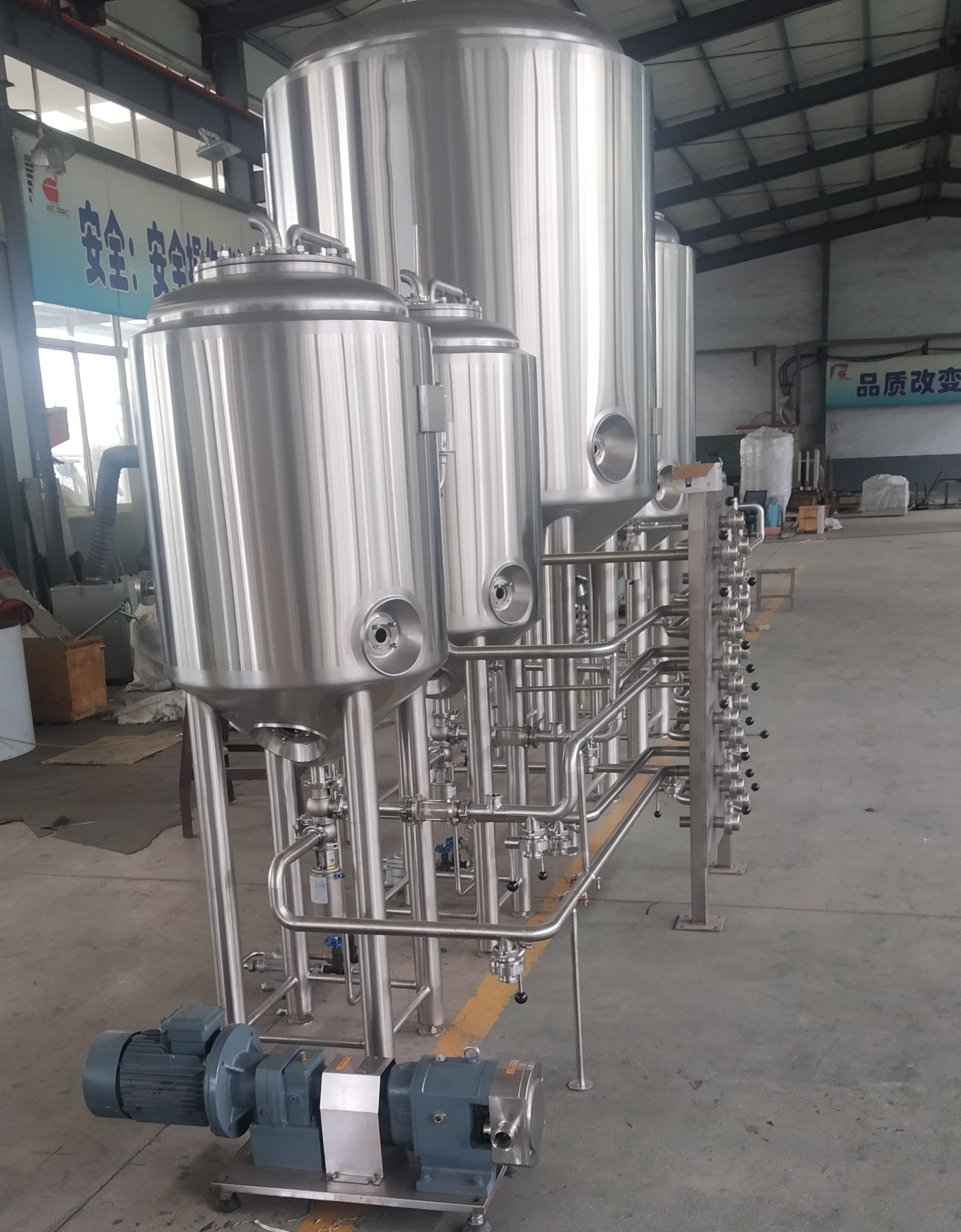  SUS304 Complete beer brewing tanks made by Chinese  factory Z12
