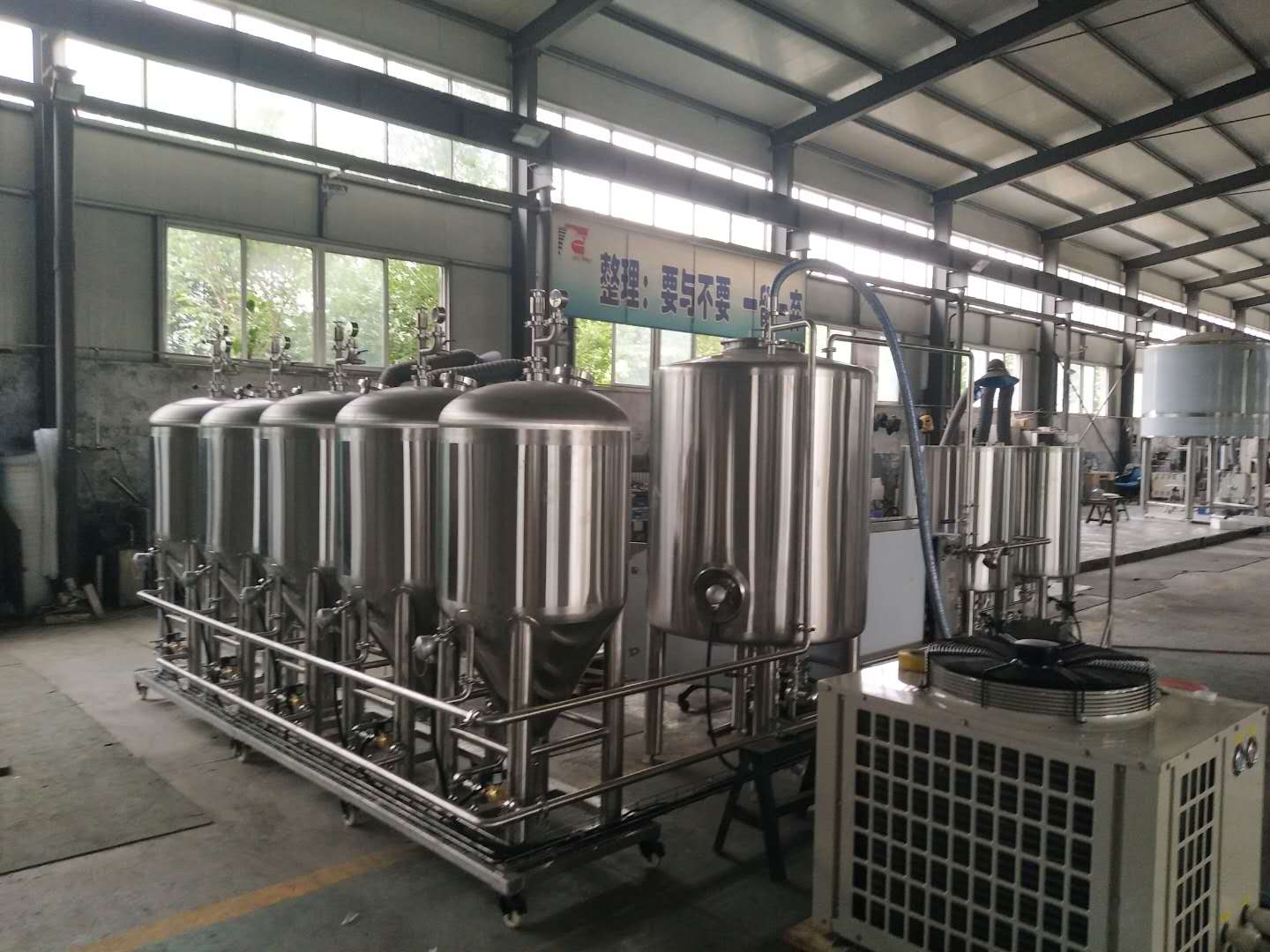   Commercial  mirror polishing fermentation tanks of SUS304 316 from China W5