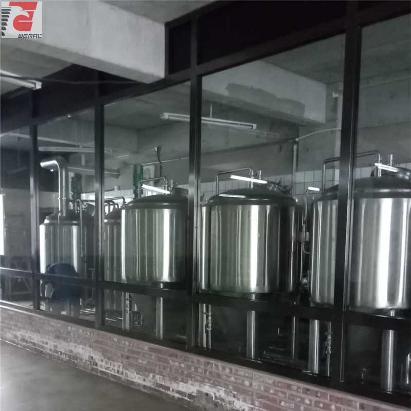 UK   safe and convenient  manhole complete beer brewing equipment of SUS304 316 from China manufactures W1