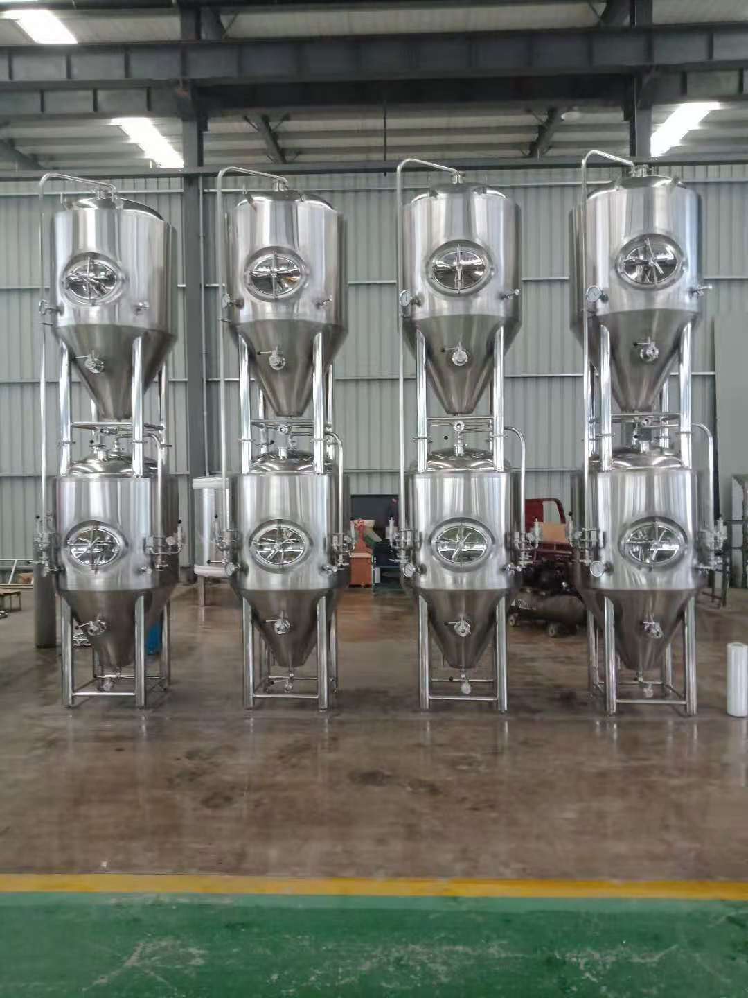 5BBL-Double-stacked-jacketed-fermentation-tanks.jpg