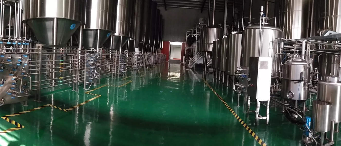 large-scale-beer-brewing-equipment
