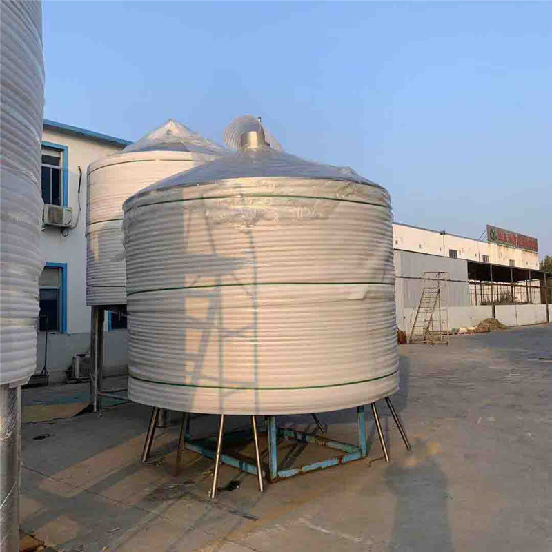 2500 L turnkey brewery equipment for sale in Canada WEMAC G049