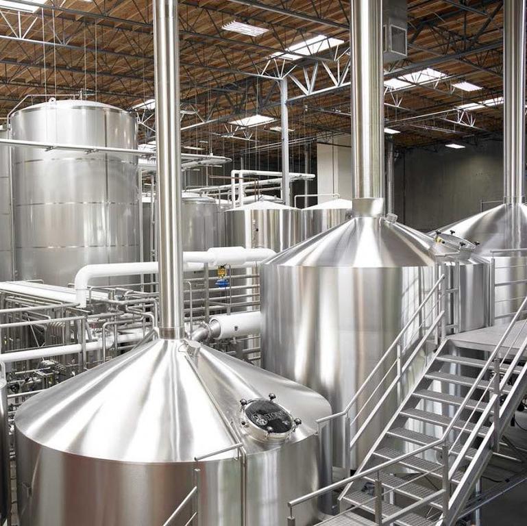 Large scale commercial craft beer brewing making equipment turnkey brewery system manufacturer from China ZXF